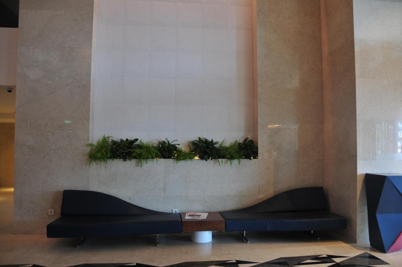 Sea View Apartment Near To The Dancing And Music Fountains 巴统 外观 照片