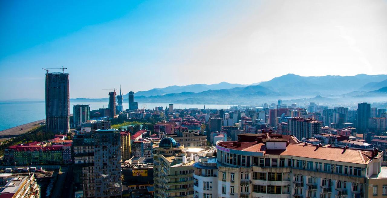 Sea View Apartment Near To The Dancing And Music Fountains 巴统 外观 照片