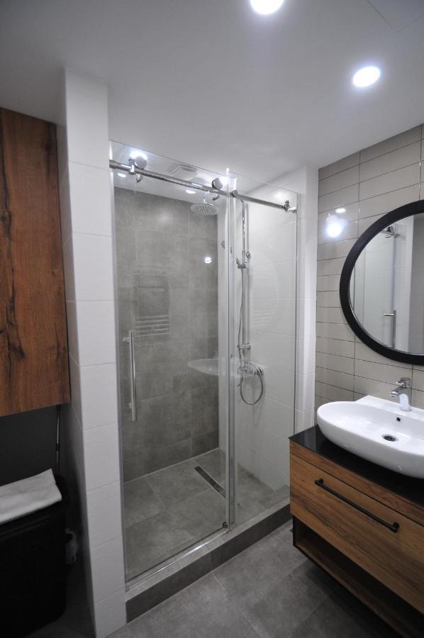 Sea View Apartment Near To The Dancing And Music Fountains 巴统 外观 照片