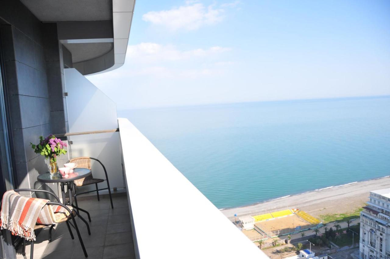 Sea View Apartment Near To The Dancing And Music Fountains 巴统 外观 照片